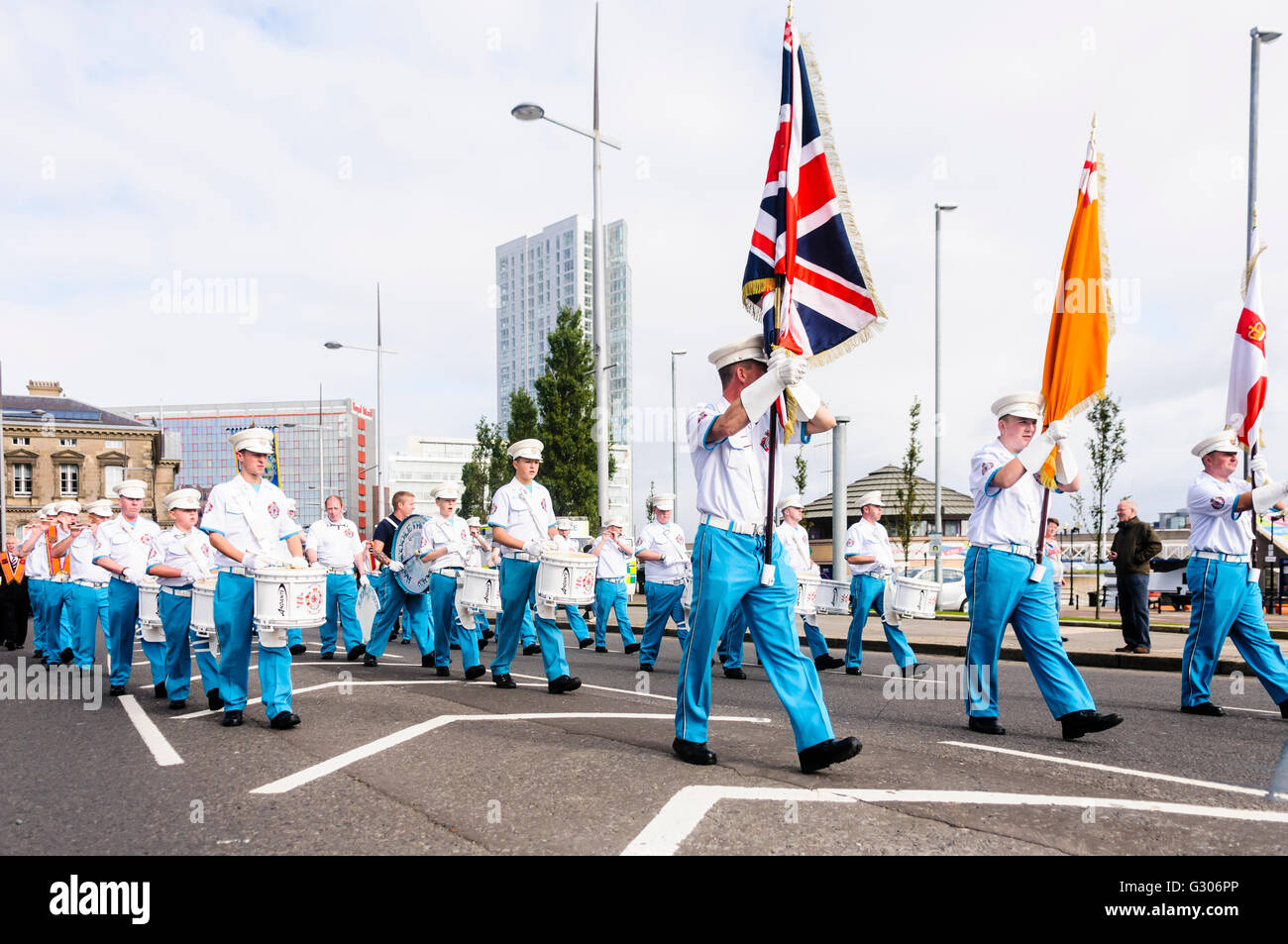 Rathcoole protestante flauto Boys Band durante un ordine arancione xii luglio parata annuale a Belfast. Foto Stock