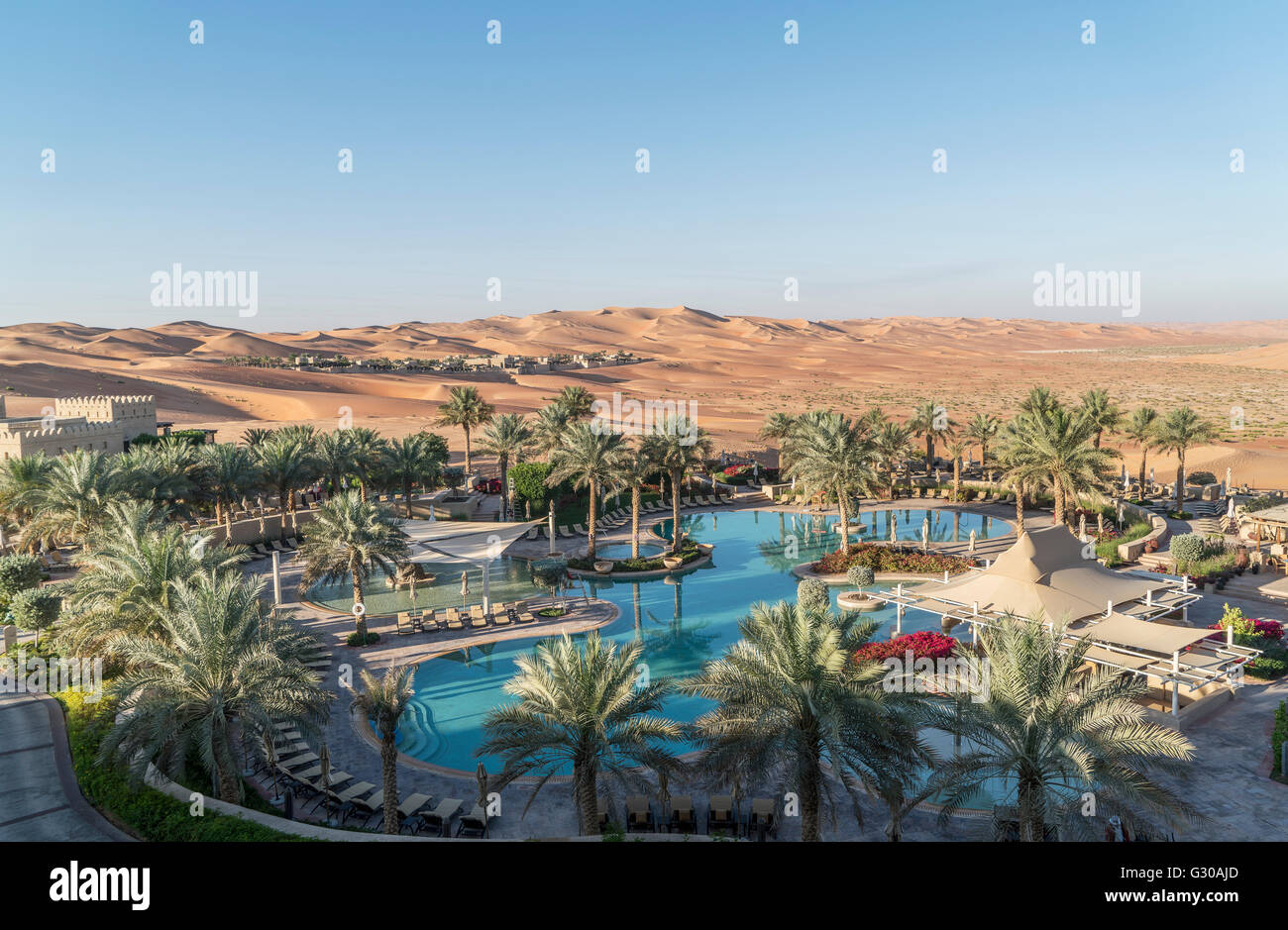 Qasr al Sarab Desert Resort è un lussuoso resort by Anantara in Empty Quarter Desert, Abu Dhabi, Emirati Arabi Uniti Foto Stock