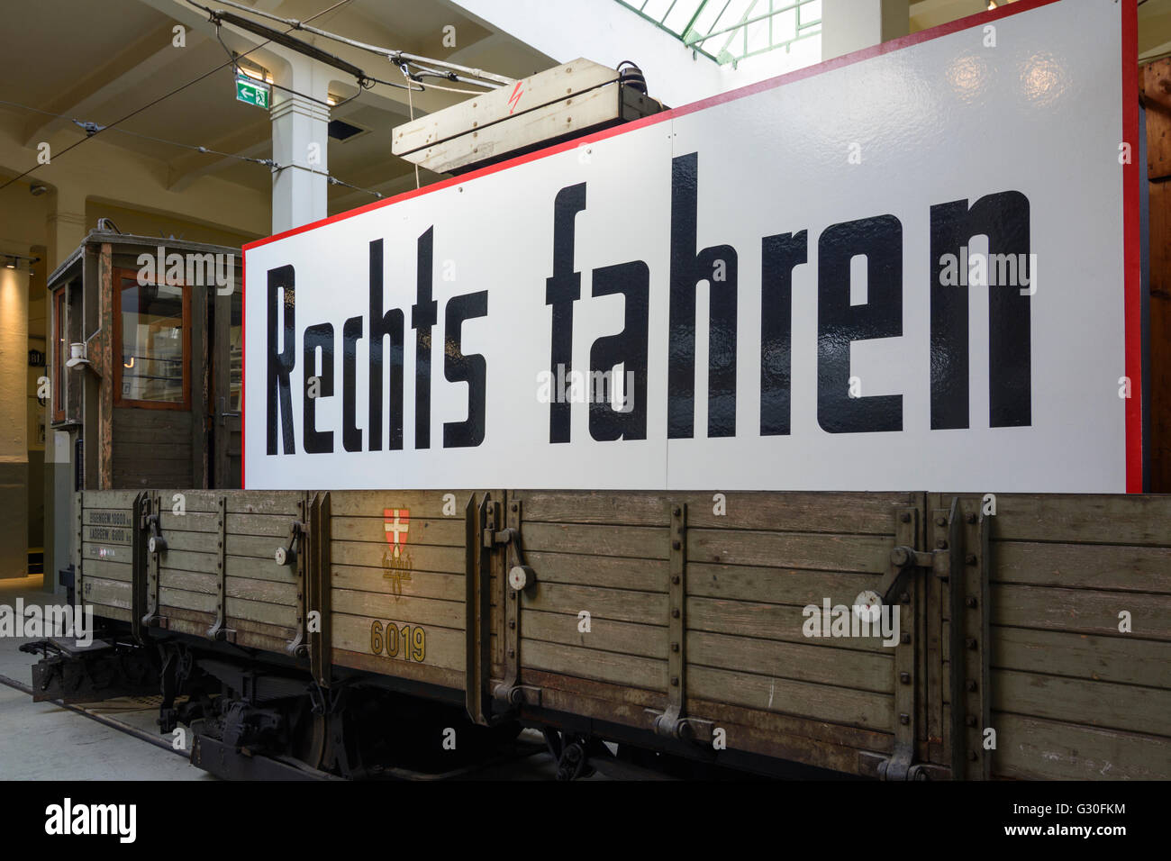 Museo dei Trasporti depot Wiener Linien : spazzaneve vagone ferroviario ausiliario come vettura promozionale che dopo l'occupazione tedesca dell'Austria Foto Stock