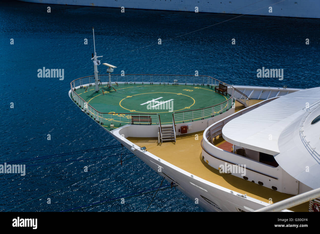 Area di atterraggio elicotteri su una nave da crociera in Cozumel. Cozumel, Messico Foto Stock