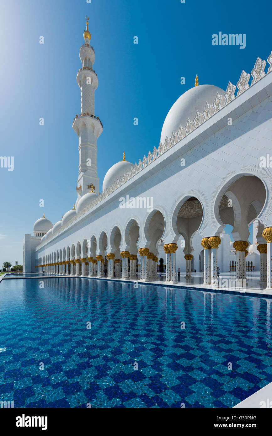 La trascendenza, Sheikh Zayed Grande Moschea di Abu Dhabi Foto Stock