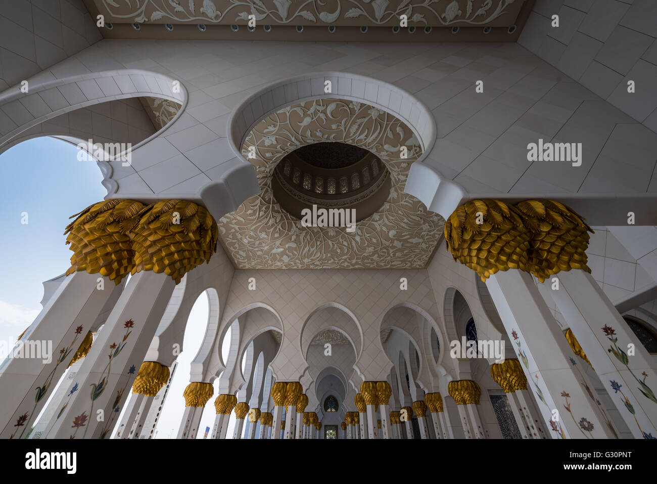 La trascendenza, Sheikh Zayed Grande Moschea di Abu Dhabi Foto Stock