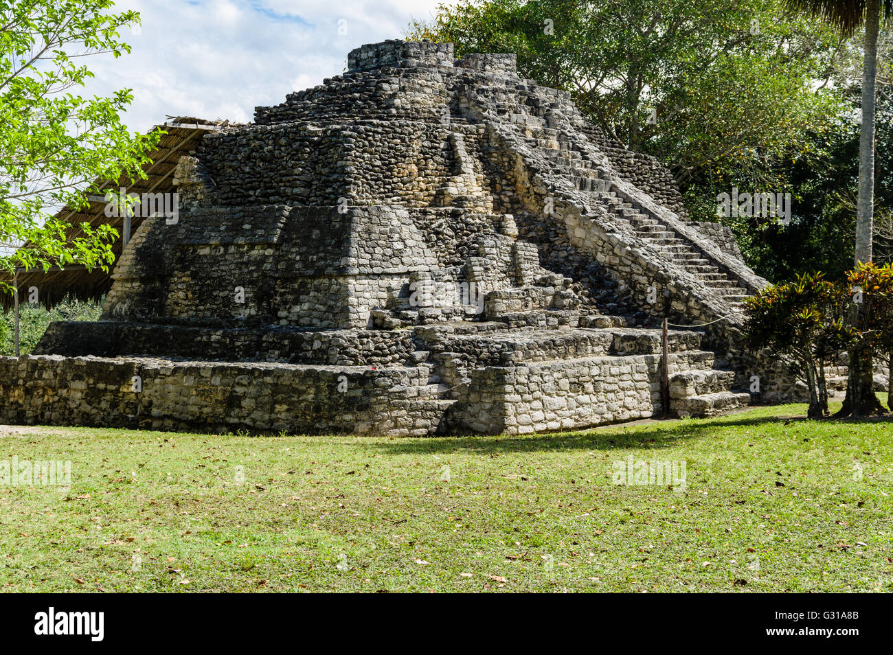 Tempio II del gruppo 1-Una delle rovine Chacchoben. Chacchoben, Messico Foto Stock
