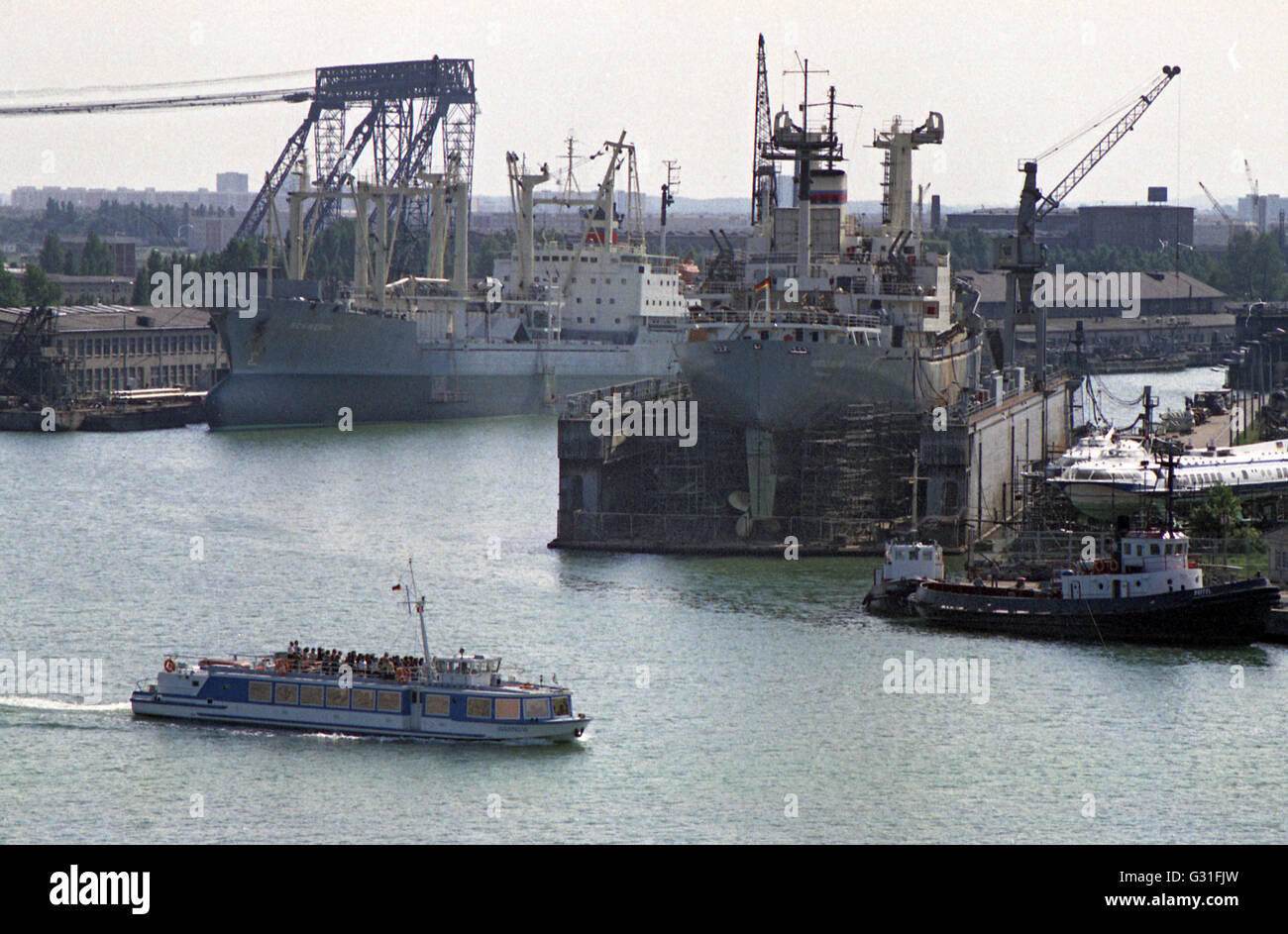 Rostock, DDR, nella costruzione navale Warnow Werft Foto Stock