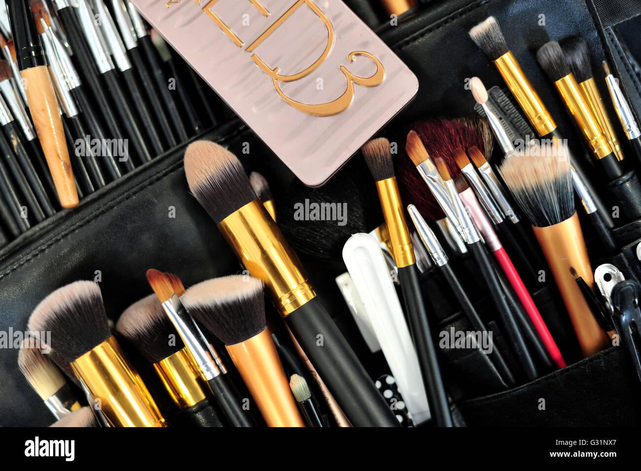 Hannover, Germania, cosmetico utensili in un sacchetto Foto Stock