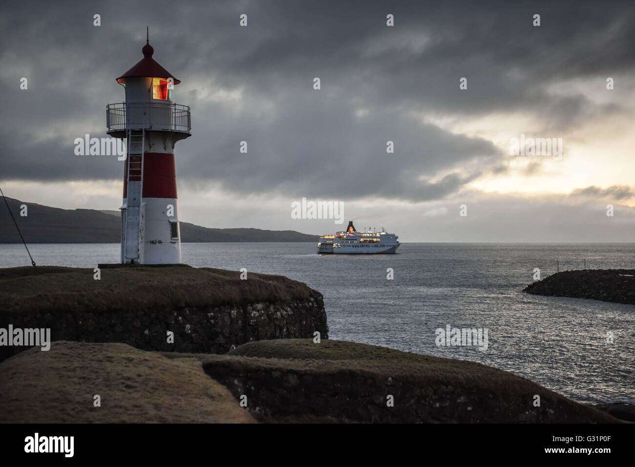 Thornhaven, Danimarca, traghetto della Smyril Line è di lasciare le Isole Faroe Isole Foto Stock