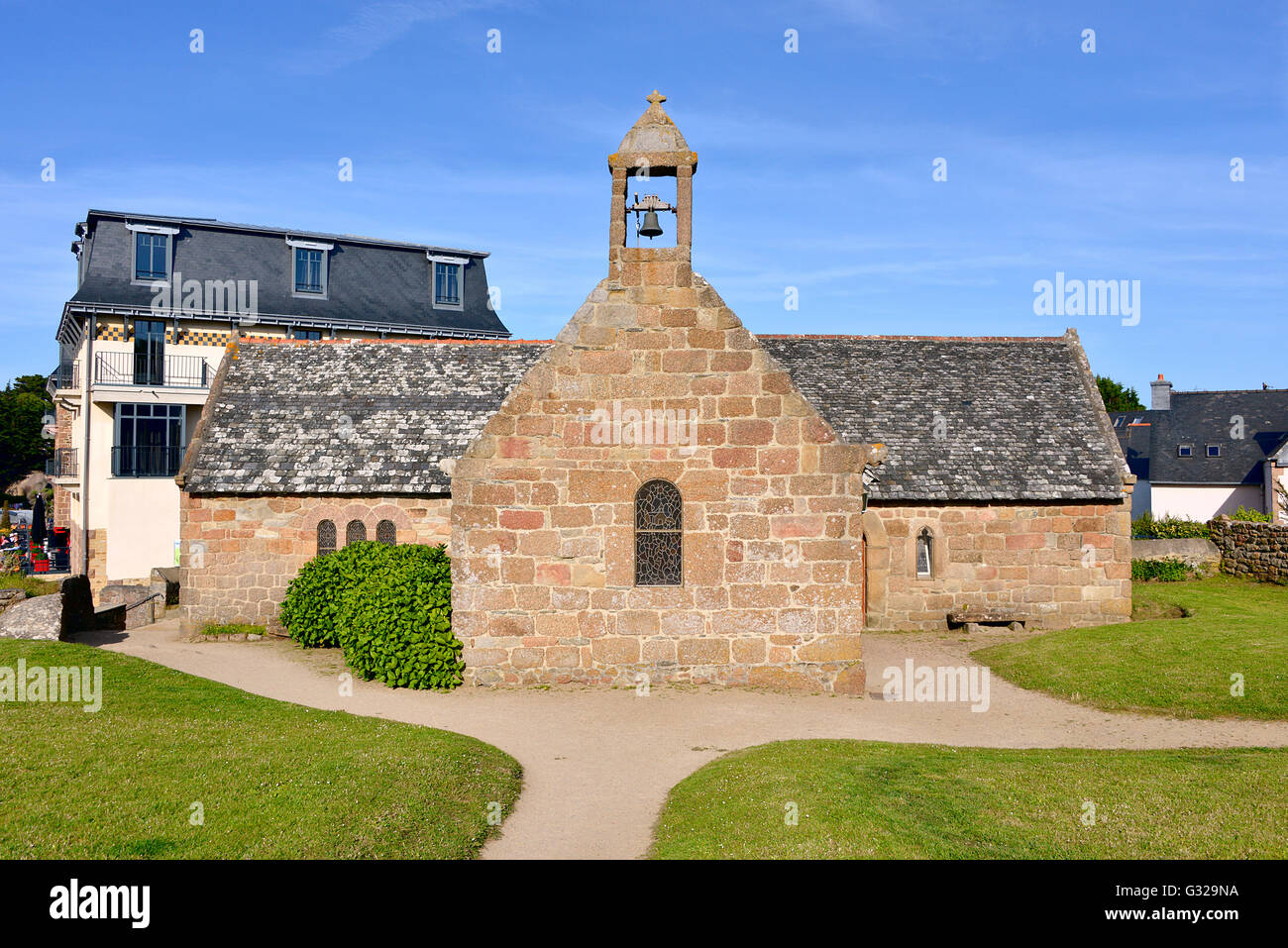 Chiesa di Ploumanac'h in Francia Foto Stock