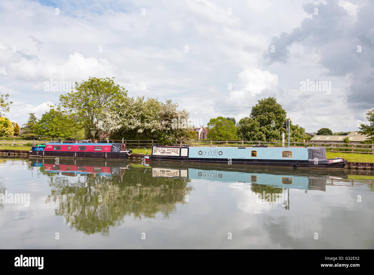 Il Gloucester e Nitidezza Canal vicino Frampton on severn, Gloucestershire, England, Regno Unito Foto Stock