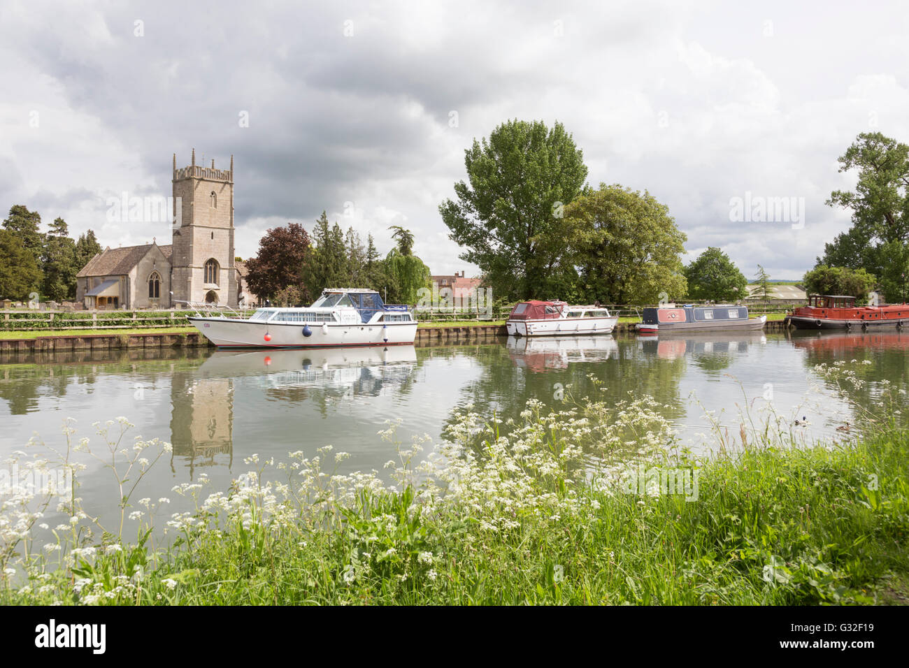 Il Gloucester e Nitidezza Canal vicino Frampton on severn, Gloucestershire, England, Regno Unito Foto Stock