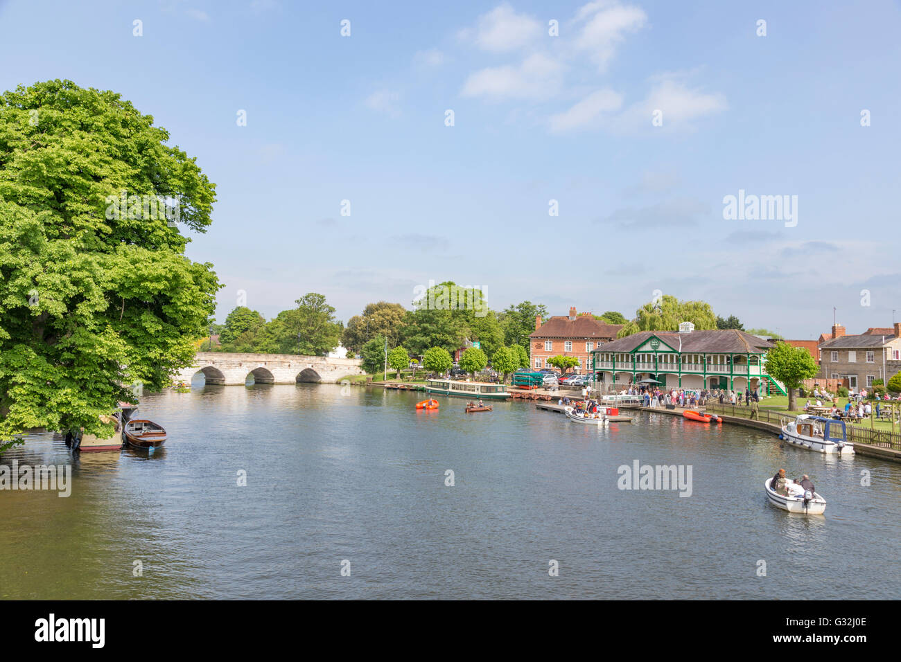 Gite in barca sul fiume Avon, Stratford upon Avon, Warwickshire, Inghilterra, Regno Unito Foto Stock
