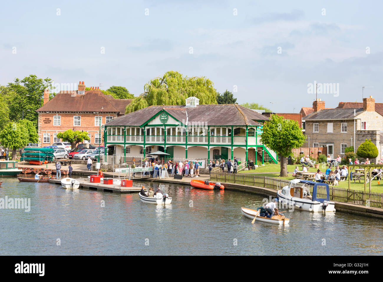 Gite in barca sul fiume Avon, Stratford upon Avon, Warwickshire, Inghilterra, Regno Unito Foto Stock
