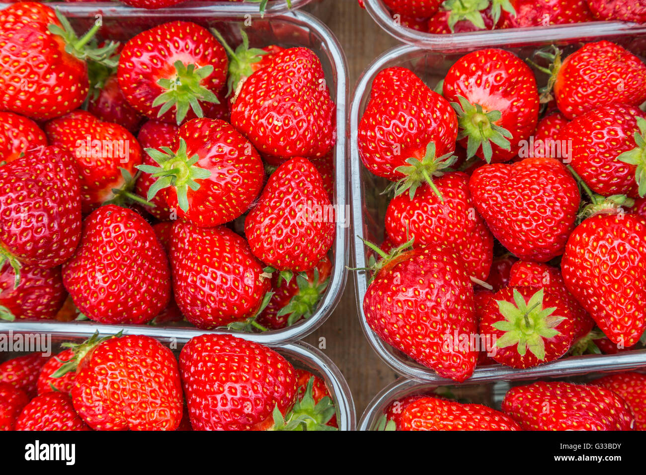 Un punnnet di fragole in inglese Foto Stock