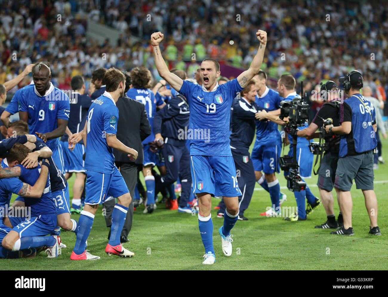 Kiev, Ucraina - 24 giugno 2012: i giocatori della Nazionale italiana calcio celebrano il loro vincere dopo la UEFA EURO 2012 Quarti di finale di partita contro l'Inghilterra a NSC Olympic Stadium di Kiev Foto Stock