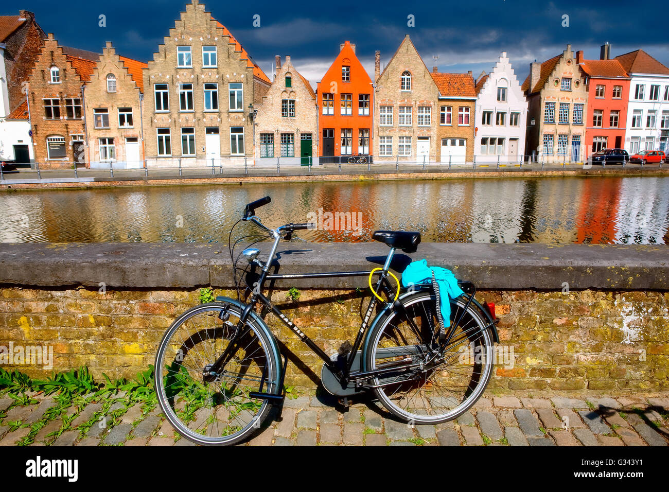 Canale a Bruges Foto Stock