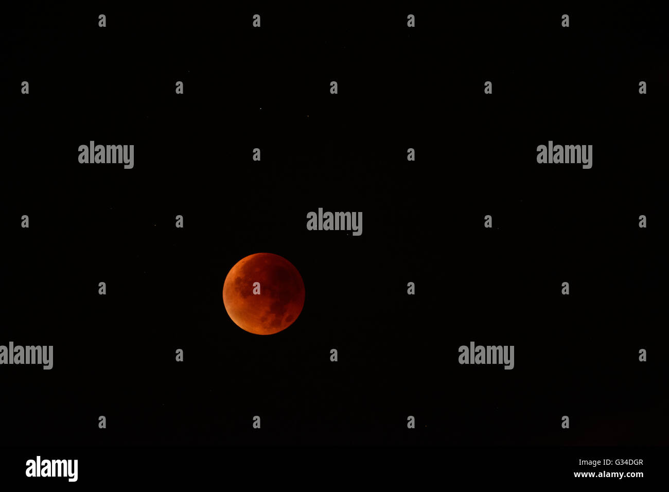 Eclissi lunare totale , super luna , sangue luna, Austria, Wien, 00., Wien, Vienna Foto Stock