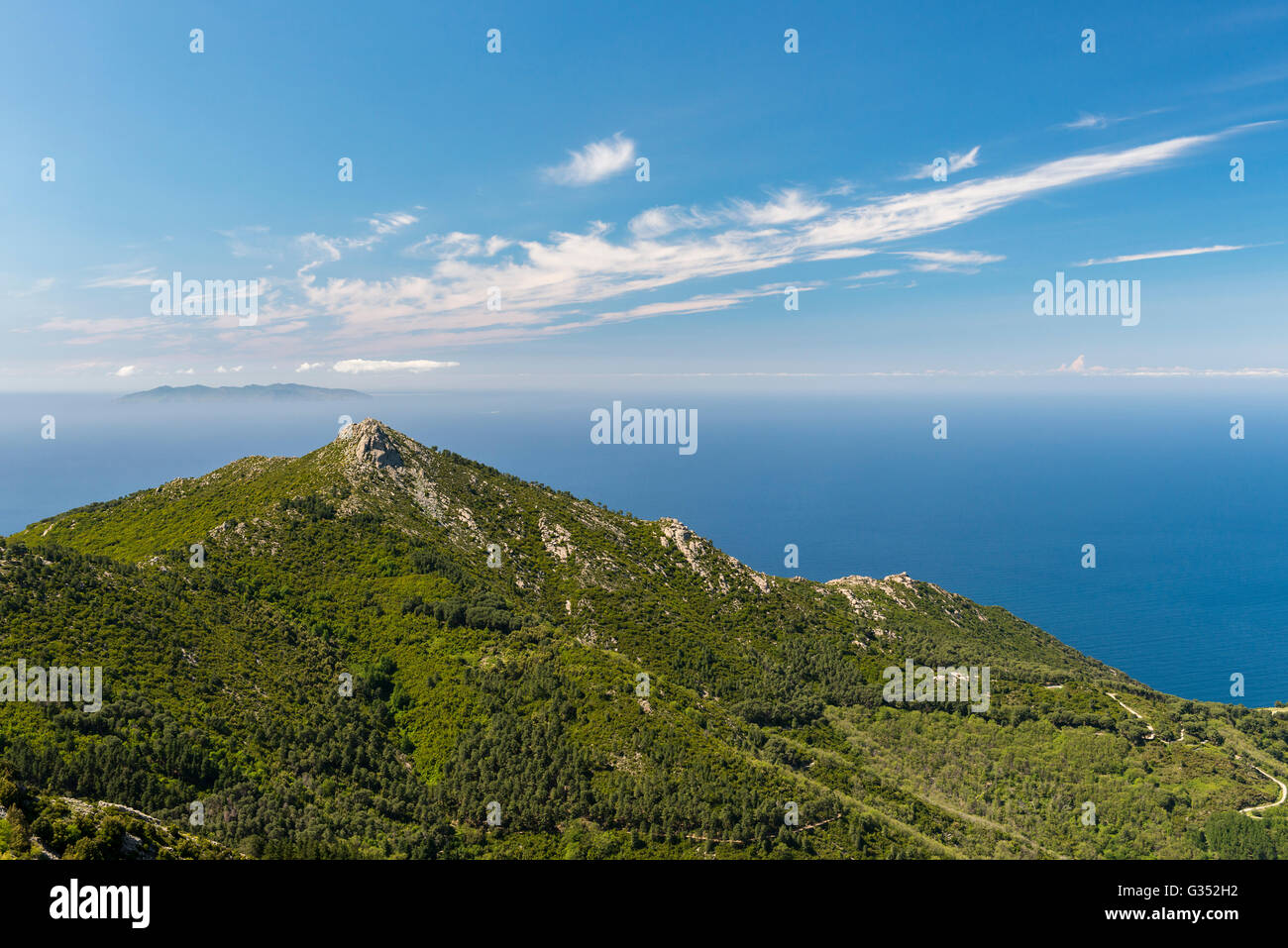 Vista del Monte Giove, Parco Nazionale Arcipelago Toscano, Isola d'Elba, Livorno, Toscana, Italia Foto Stock
