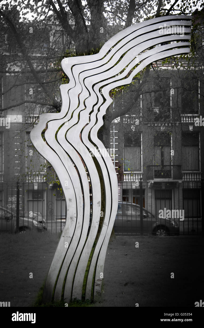 La libertà di espressione di una scultura in Amsterdam Oosterpark Foto Stock