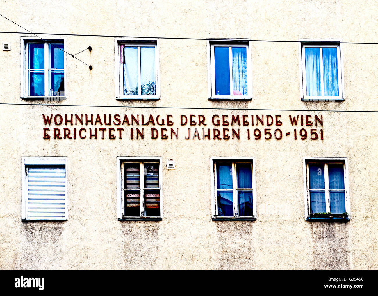 Wohnhauskomplex in Wien, sog. Gemeindebau; Vienna, Austria, 'municipality edificio", basso costo alloggiamento pubblico. Foto Stock