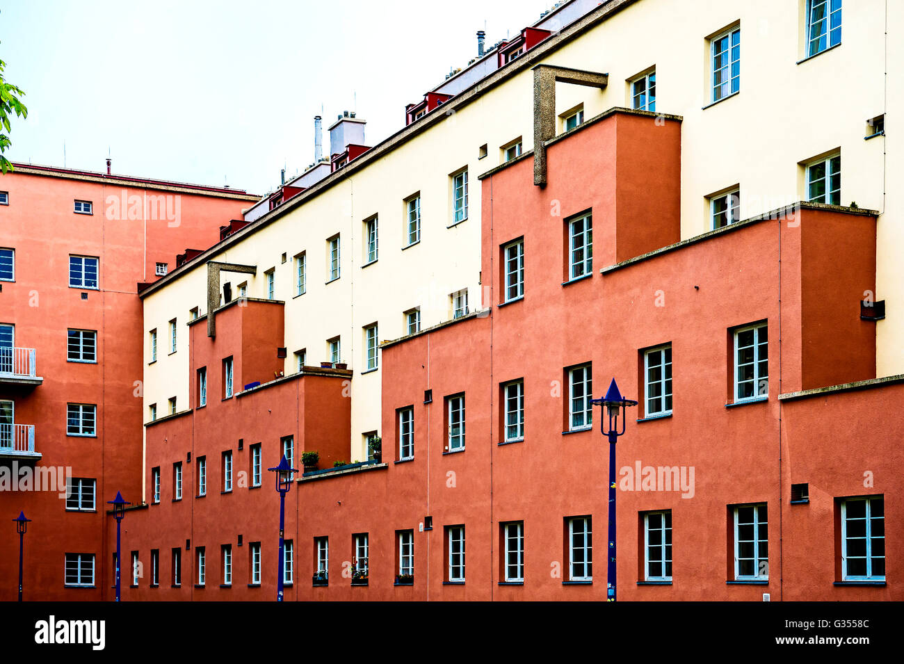 Wohnhauskomplex in Wien, sog. Gemeindebau; Vienna, Austria, 'municipality edificio", basso costo alloggiamento pubblico. Foto Stock