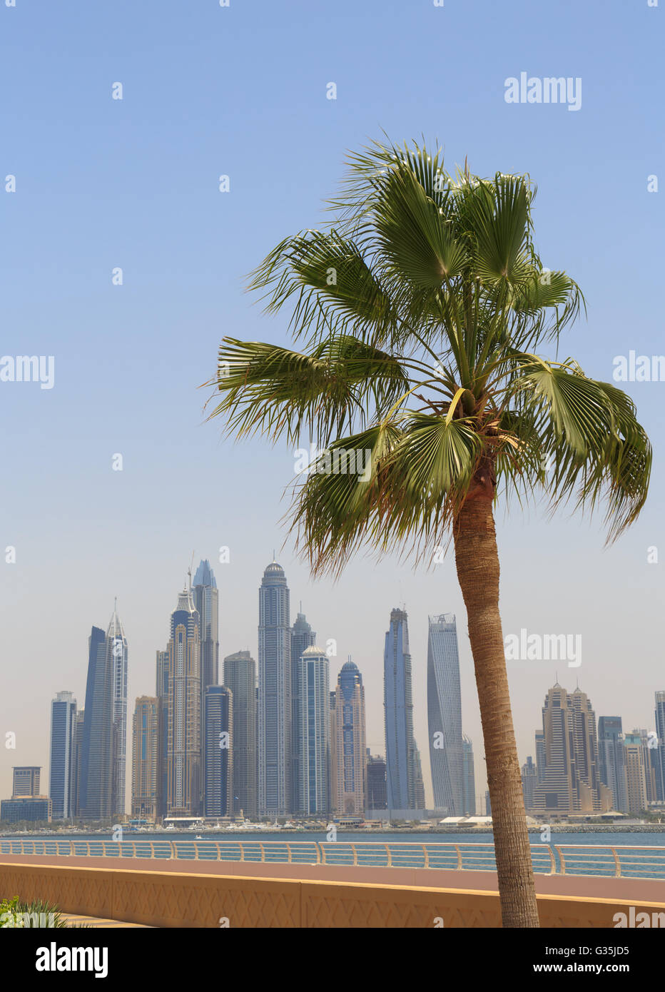 Vista di Dubai da Palm Jumeirah Foto Stock