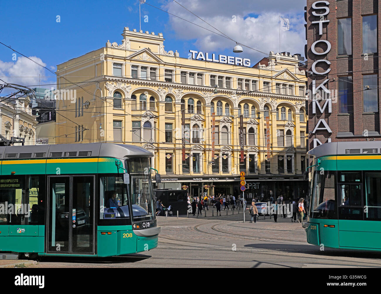Punto di riferimento 1898 Tallberg edificio nel centro di Helsinki, accanto a Stockman Department Store. Foto Stock