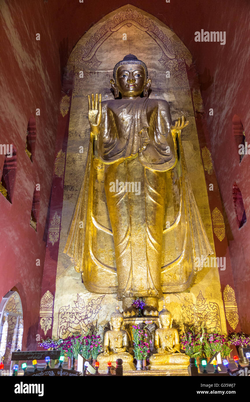 Ornano la statua nel tempio, pagode, vecchio tempio di architettura, Myanmar, Birmania, Asia del Sud, Asia Foto Stock