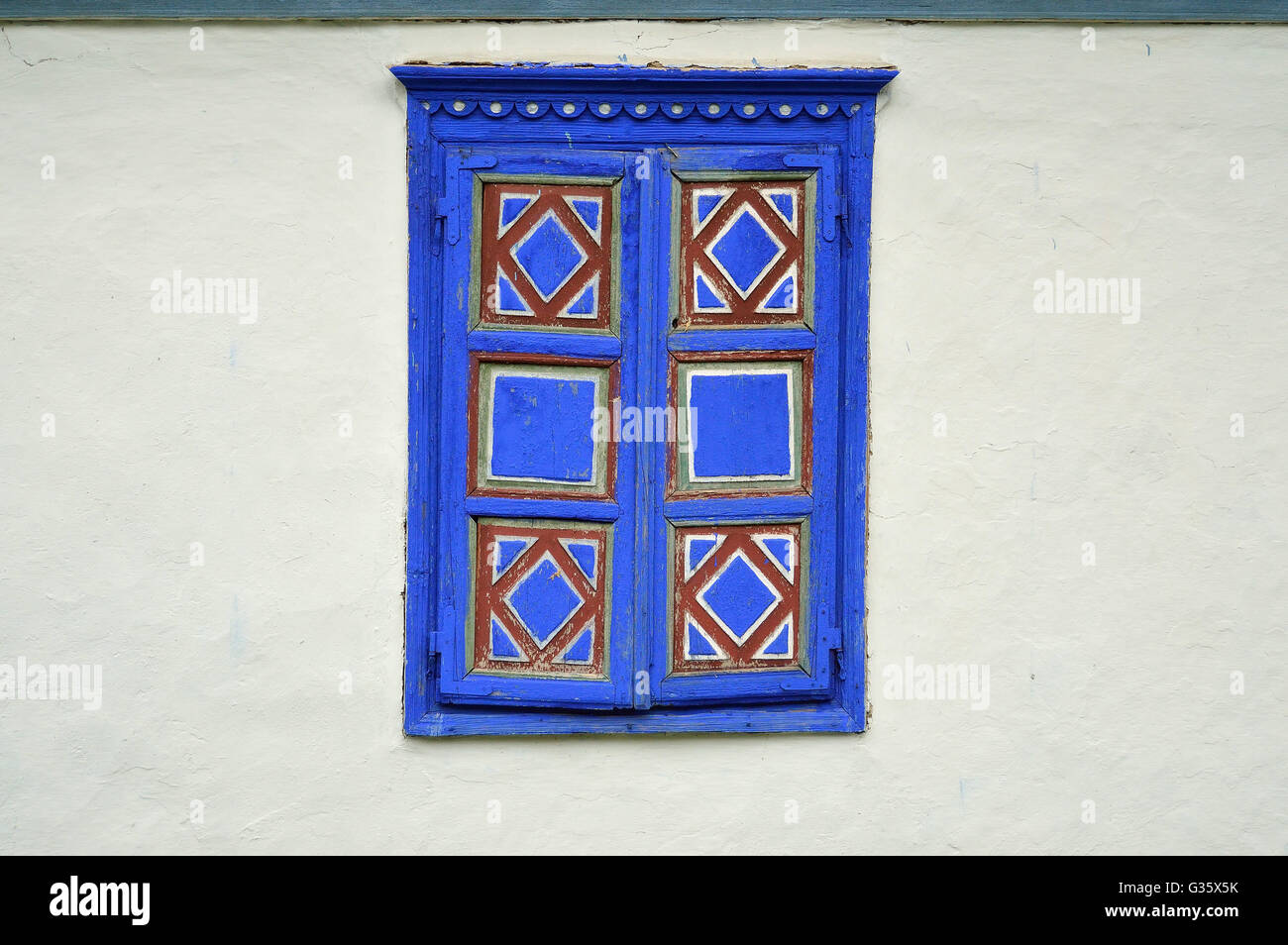 Vetro colorato della tradizionale casa rumeno Foto Stock