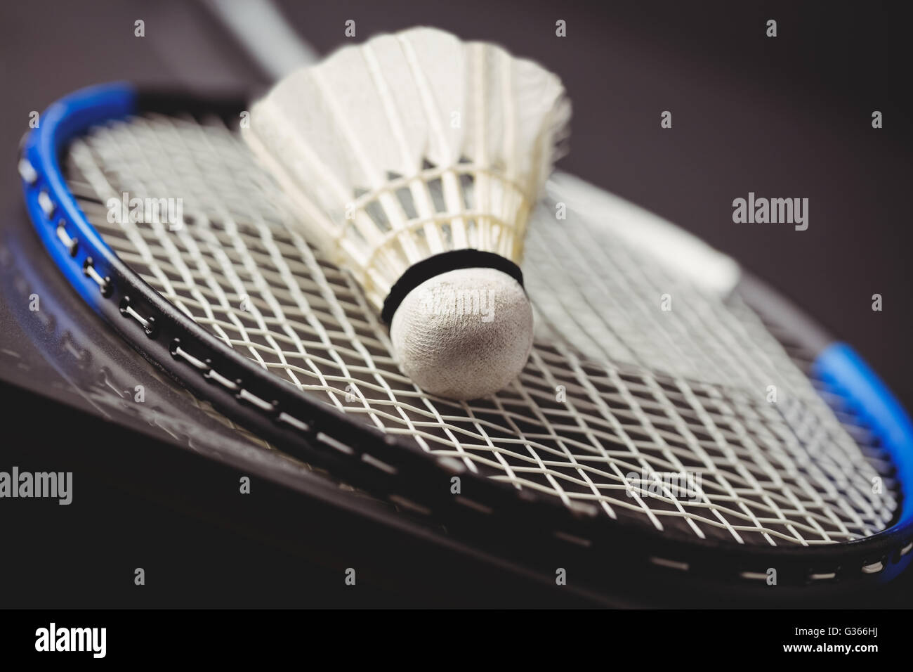 Close up volano e badminton racchetta Foto Stock