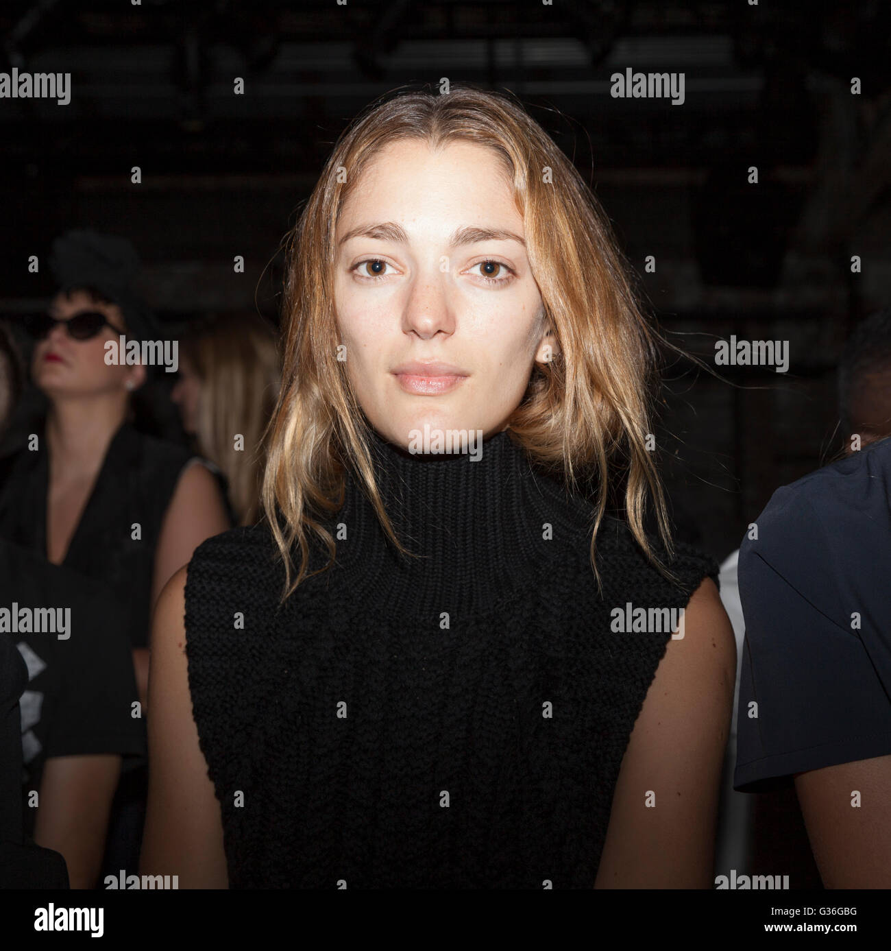 New York, NY, Stati Uniti d'America - 7 Giugno 2016: Sofia Sanchez de Betak frequenta la scuola pubblica la molla 2017 Fashion Show da Dao-Yi Chow & Maxwell Osborne a Cedar Lake Foto Stock