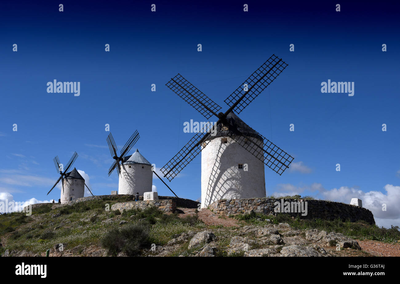 Vecchi Mulini a vento a Consuegra Ruta de Don Chisciotte Castilla La Mancha Spagna Europa Foto Stock Vecchi Mulini a vento a Consuegra Ruta de Don Chisciotte Castilla La Mancha Spagna Europa Foto Stock