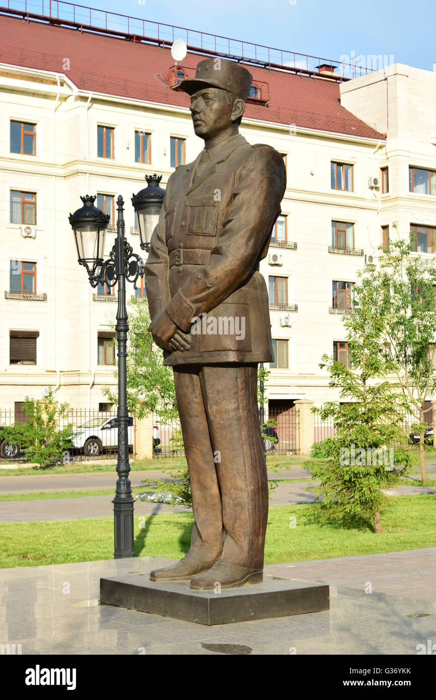 Monumento a Charles de Gaulles di Charles de Gaulles street a Astana, Kazakistan Foto Stock