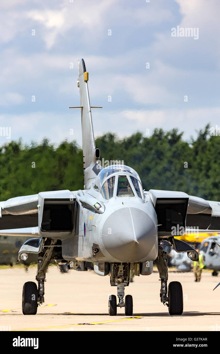 Royal Air Force (RAF) Panavia Tornado GR4 ZA606 del XV (riserva) Squadriglia con base a RAF Lossiemouth. Foto Stock