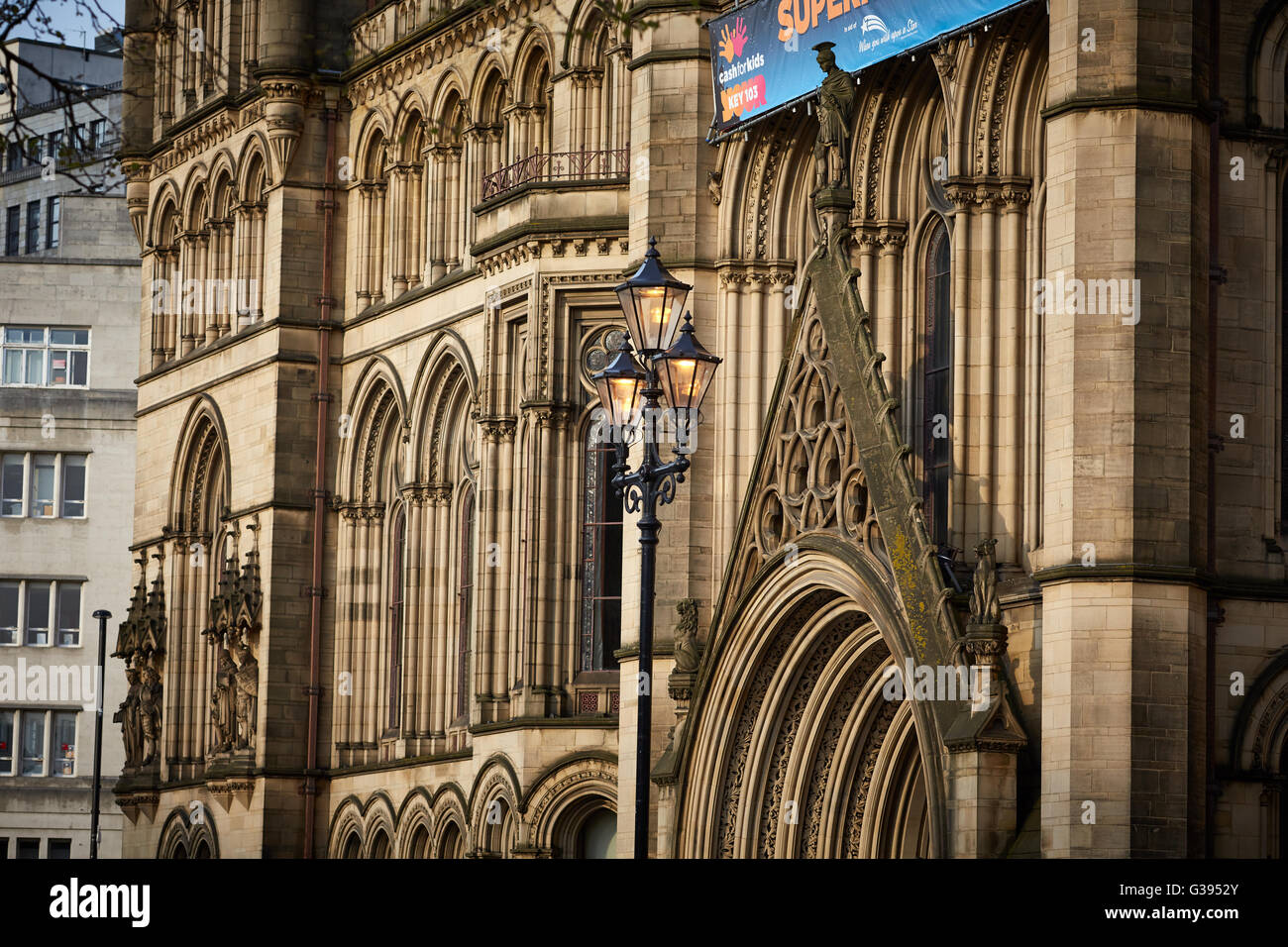 Manchester town hall dettaglio architetto proprietà immobiliare sviluppo edilizio delle proprietà struttura design architettonico stunnin Foto Stock