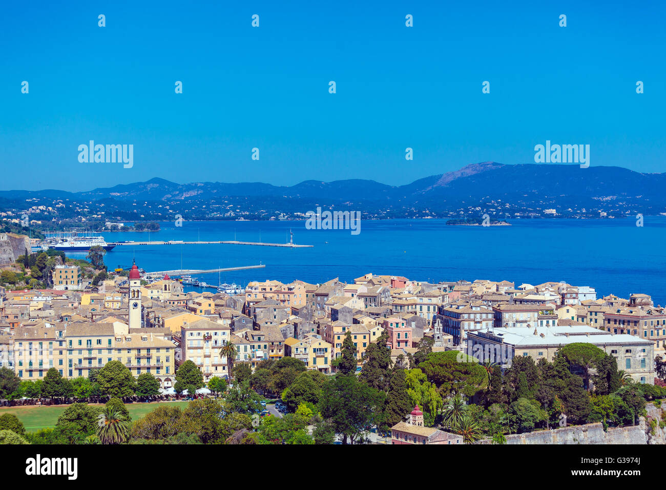 Vista aerea dalla vecchia fortezza di Corfù città Foto Stock