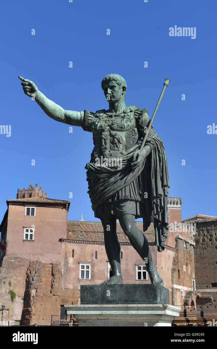 Denkmal Augusto, Via dei Fori Imperiali, Rom, Italien Foto Stock