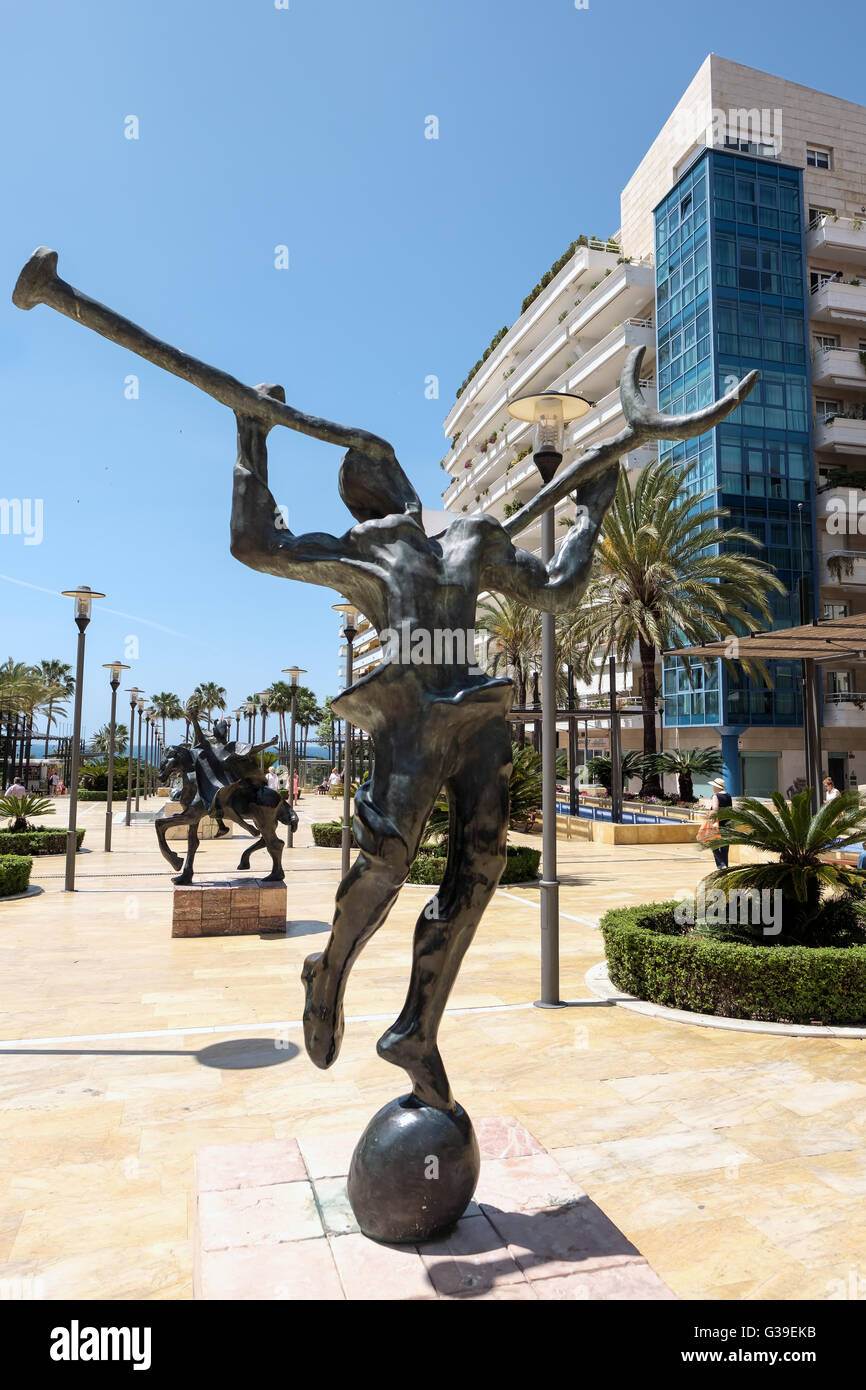 Statua di Mercurio di Salvador Dali a Marbella Foto Stock