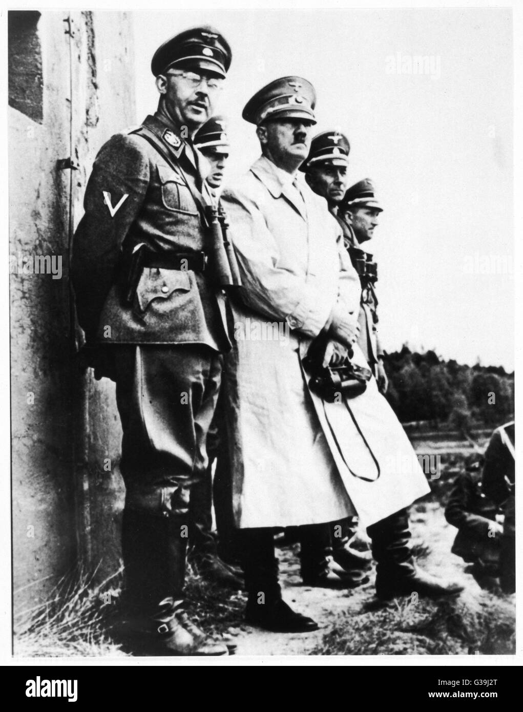 HEINRICH HIMMLER Himmler Hitler di accompagnamento durante i primi anni del Terzo Reich data: 1900 - 1945 Foto Stock