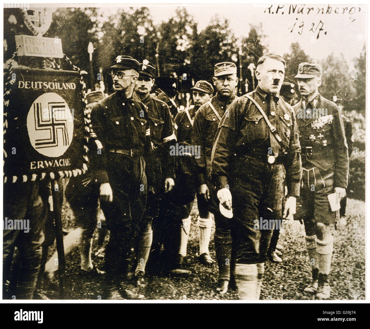 HITLER a Norimberga con (da sinistra) Himmler (occhiali), Hess, Gregor Strasser e Pfeffer von Salomon data: 1927 Foto Stock