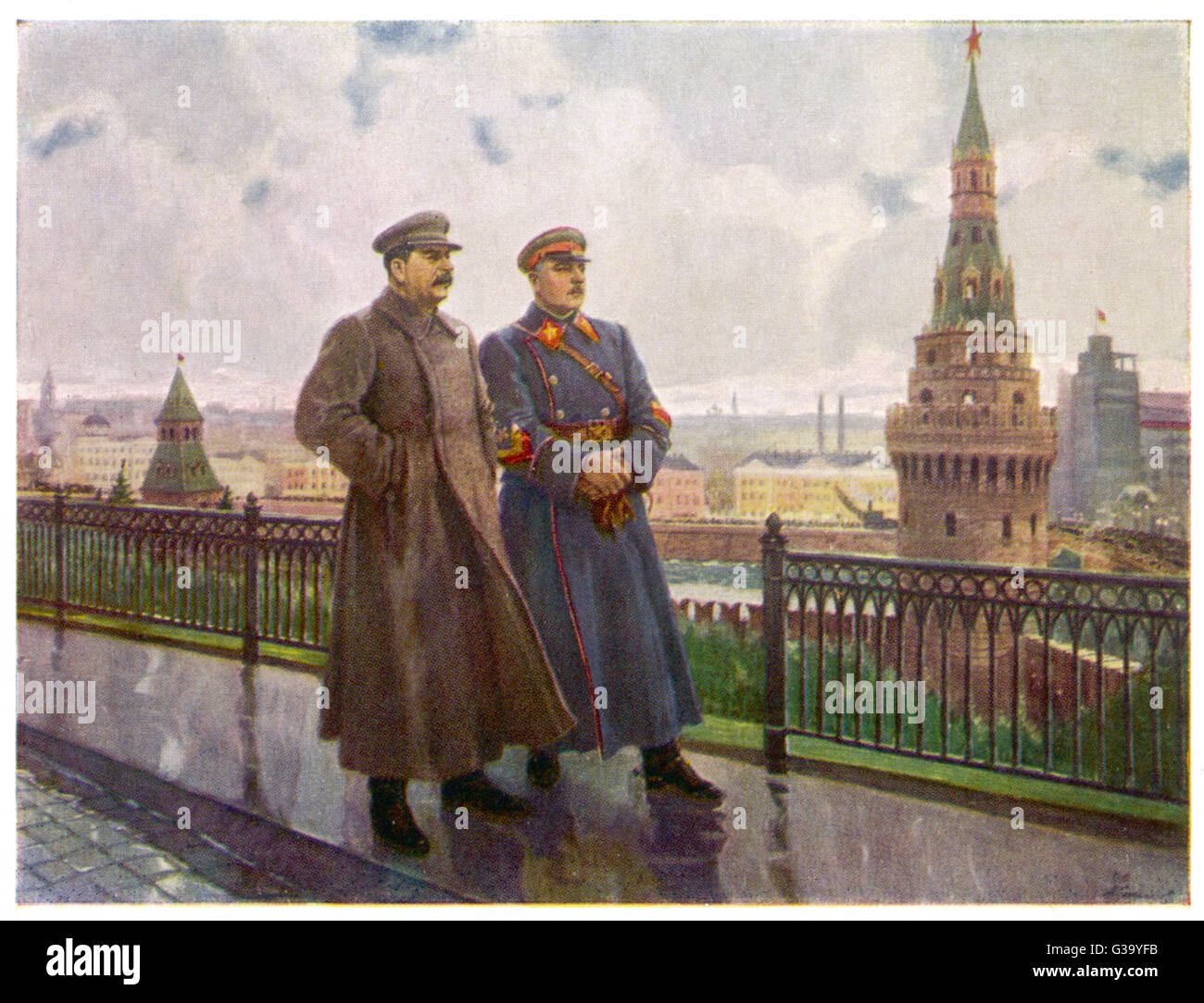 JOSEF STALIN sovietica leader politico (sinistra) con Voroshilov è presso il Cremlino Data: 1879-1953 Foto Stock