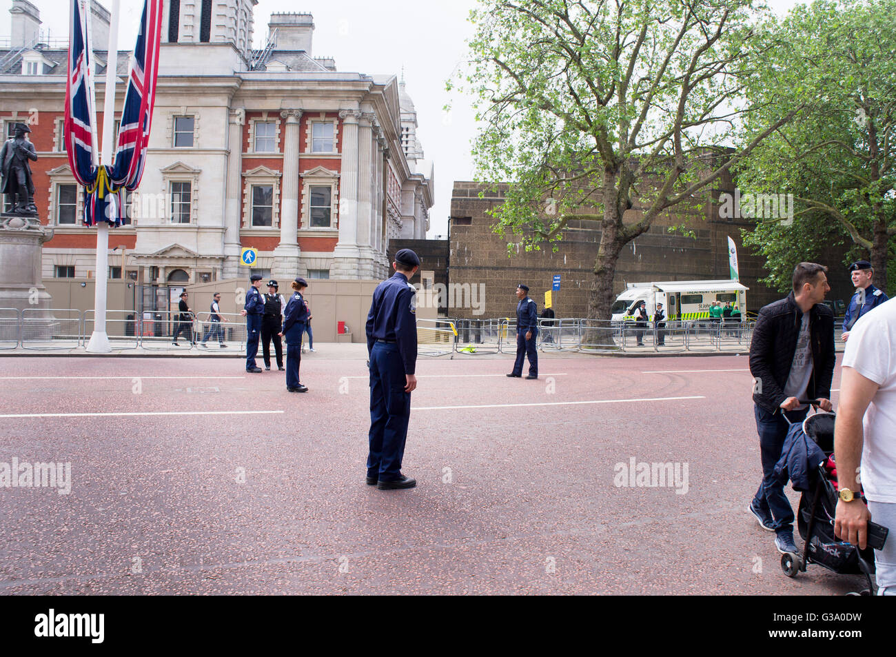 La Metropolitan Police, poliziotto, agente di polizia volontari cadetti (VPC) Foto Stock