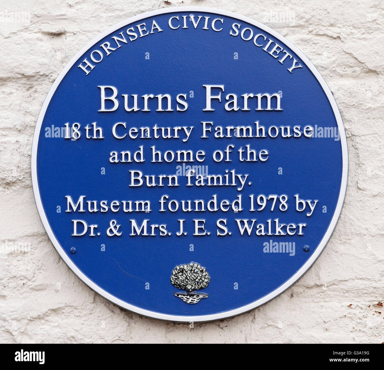Hornsea Civic Trust Blue lapide commemorativa Burns Farm, Hornsea, East Yorkshire, Inghilterra, Regno Unito. Foto Stock Hornsea Civic Trust Blue lapide commemorativa Burns Farm, Hornsea, East Yorkshire, Inghilterra, Regno Unito. Foto Stock