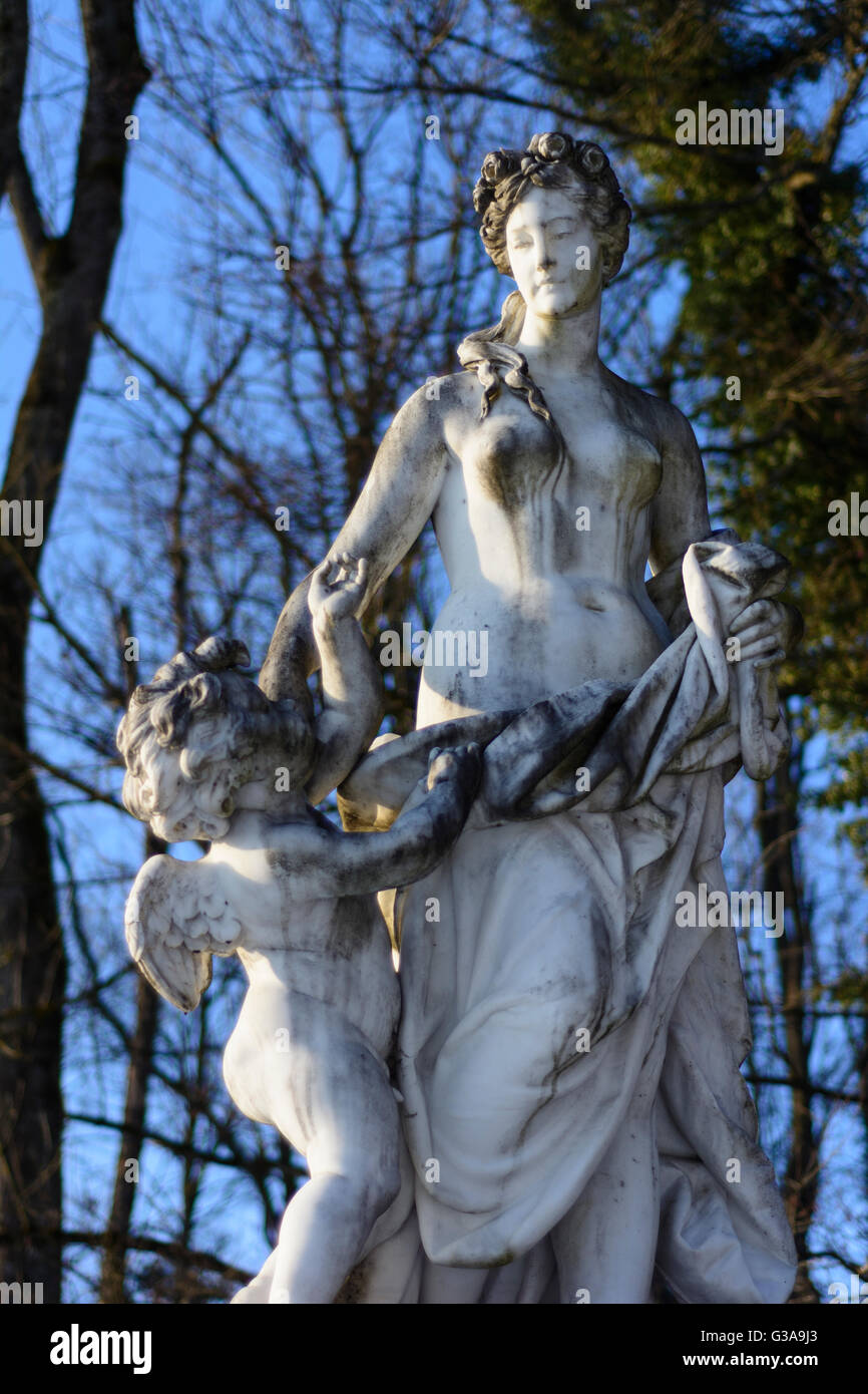 Il lago di Chiemsee: isola Herrenchiemsee: statua a Palazzo Herrenchiemsee, in Germania, in Baviera, Baviera, Oberbayern, Chiemsee, Superiore BAV Foto Stock