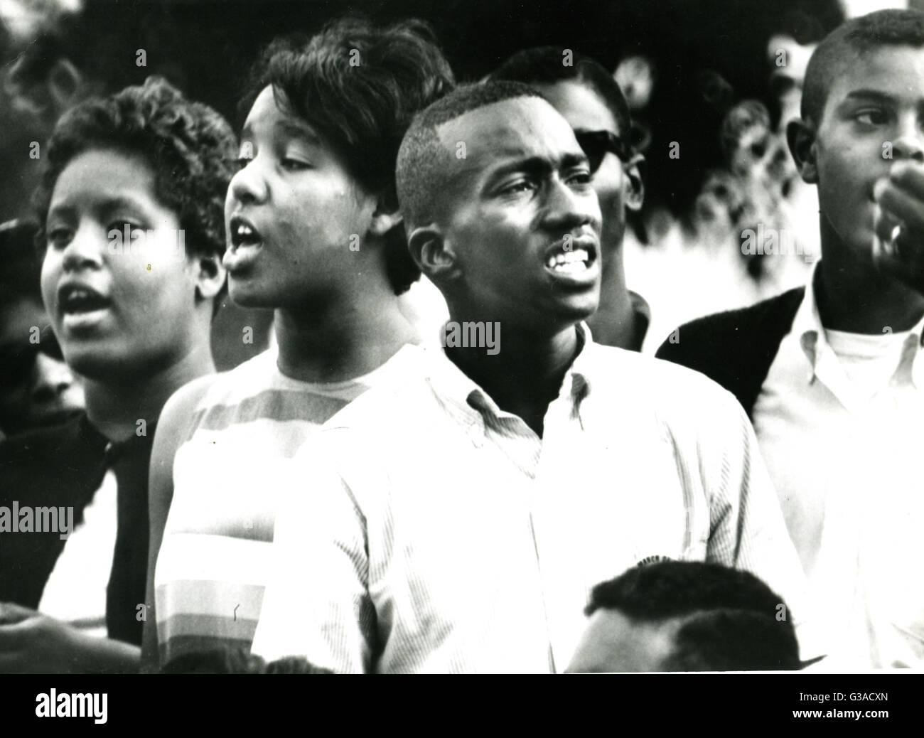 Cantanti unirsi a marzo su Washington per i posti di lavoro e la libertà. Foto Stock