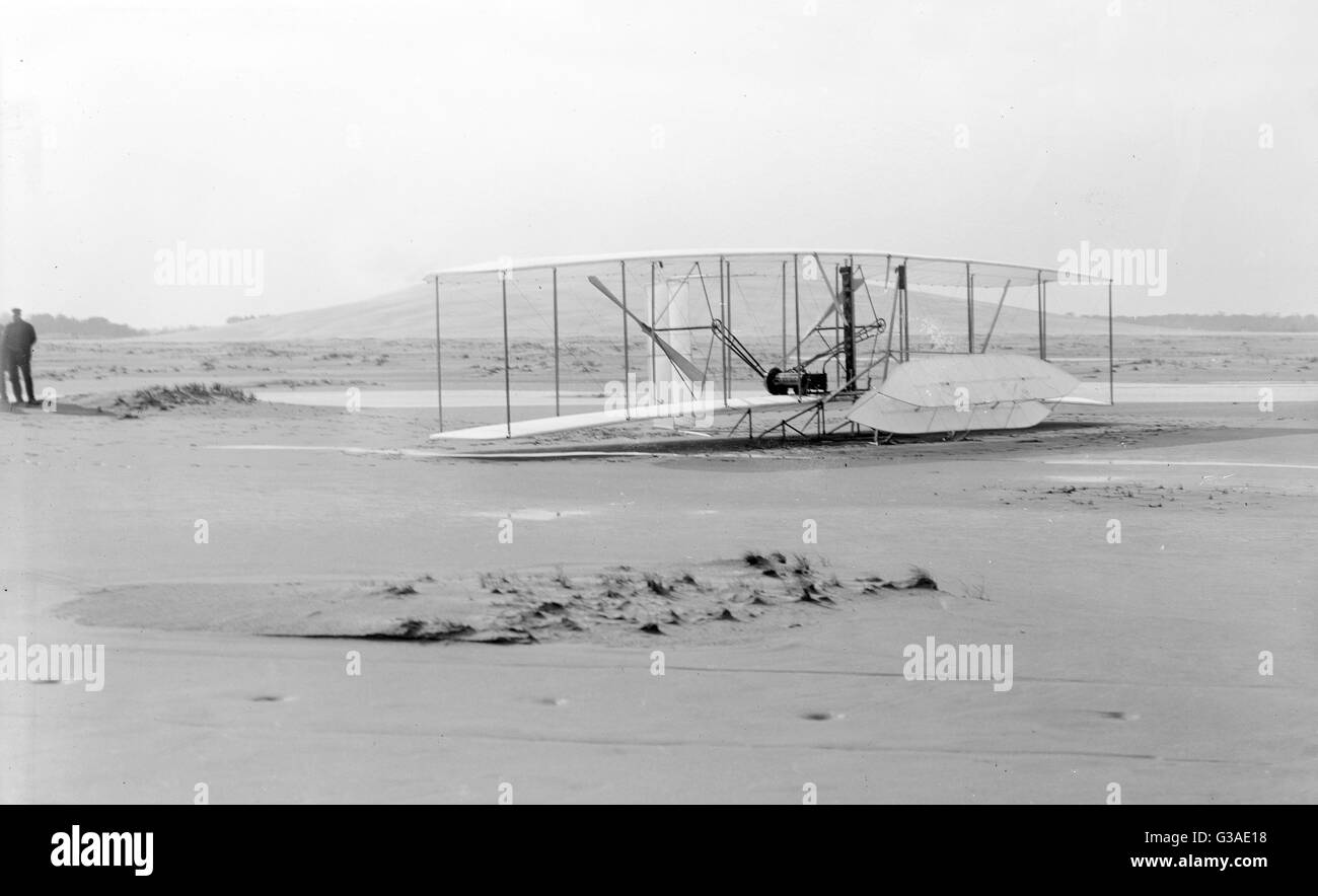 Vista ravvicinata della macchina 1903 danneggiata, telaio del timone rotto i Foto Stock