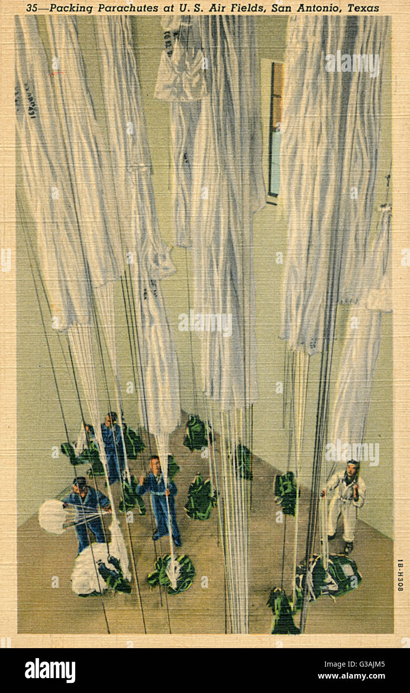 Paracadutes di imballaggio ai campi di aria di US, San Antonio, Texas, Stati Uniti Foto Stock