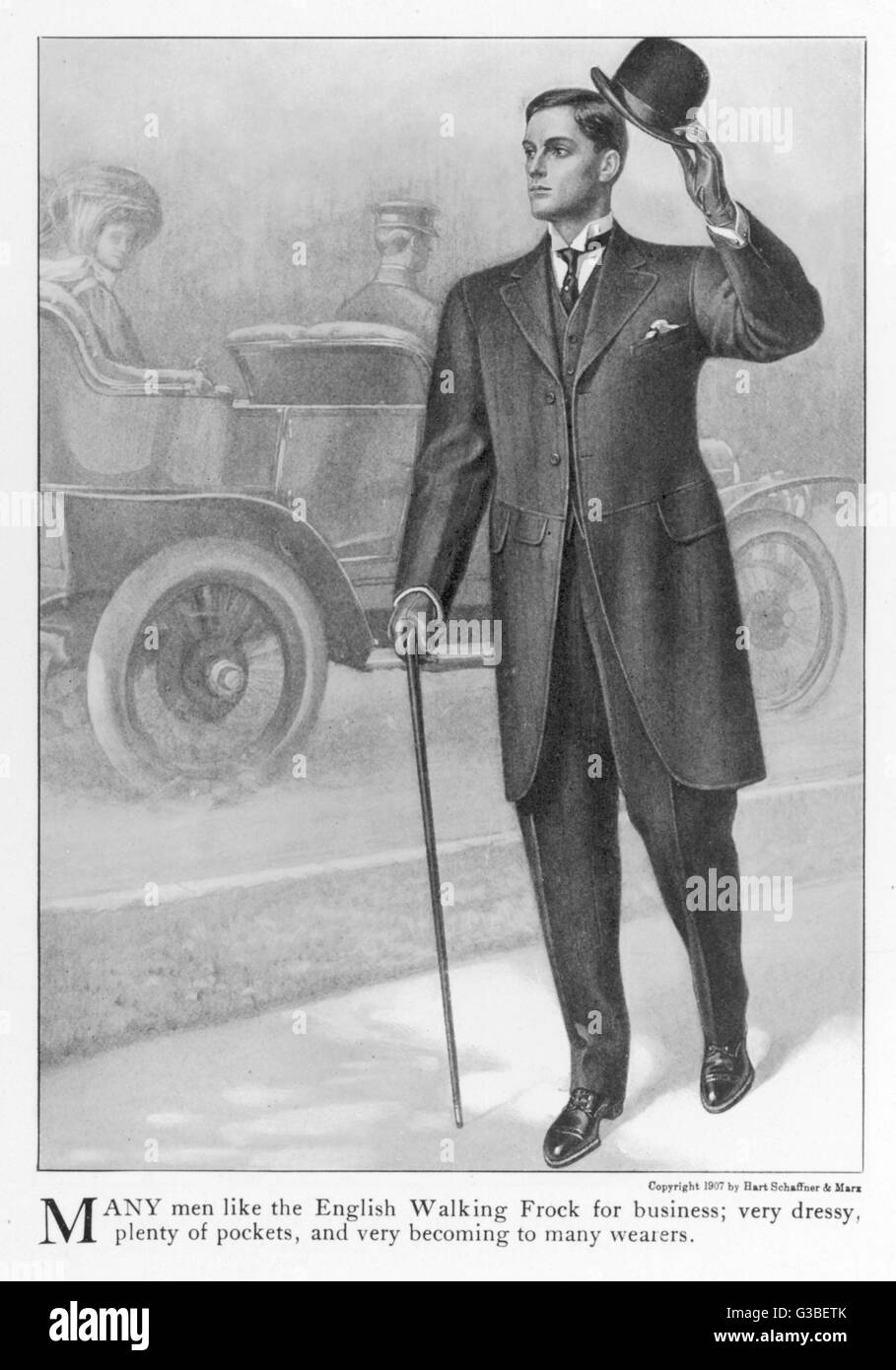Indumento descritto come un Inglese a piedi tonaca rivestire con i bordi frontali arrotondati, indossato con pantaloni con una piega anteriore, scarpe con lacci &AMP; un Bowler cappello. Data: 1907 Foto Stock
