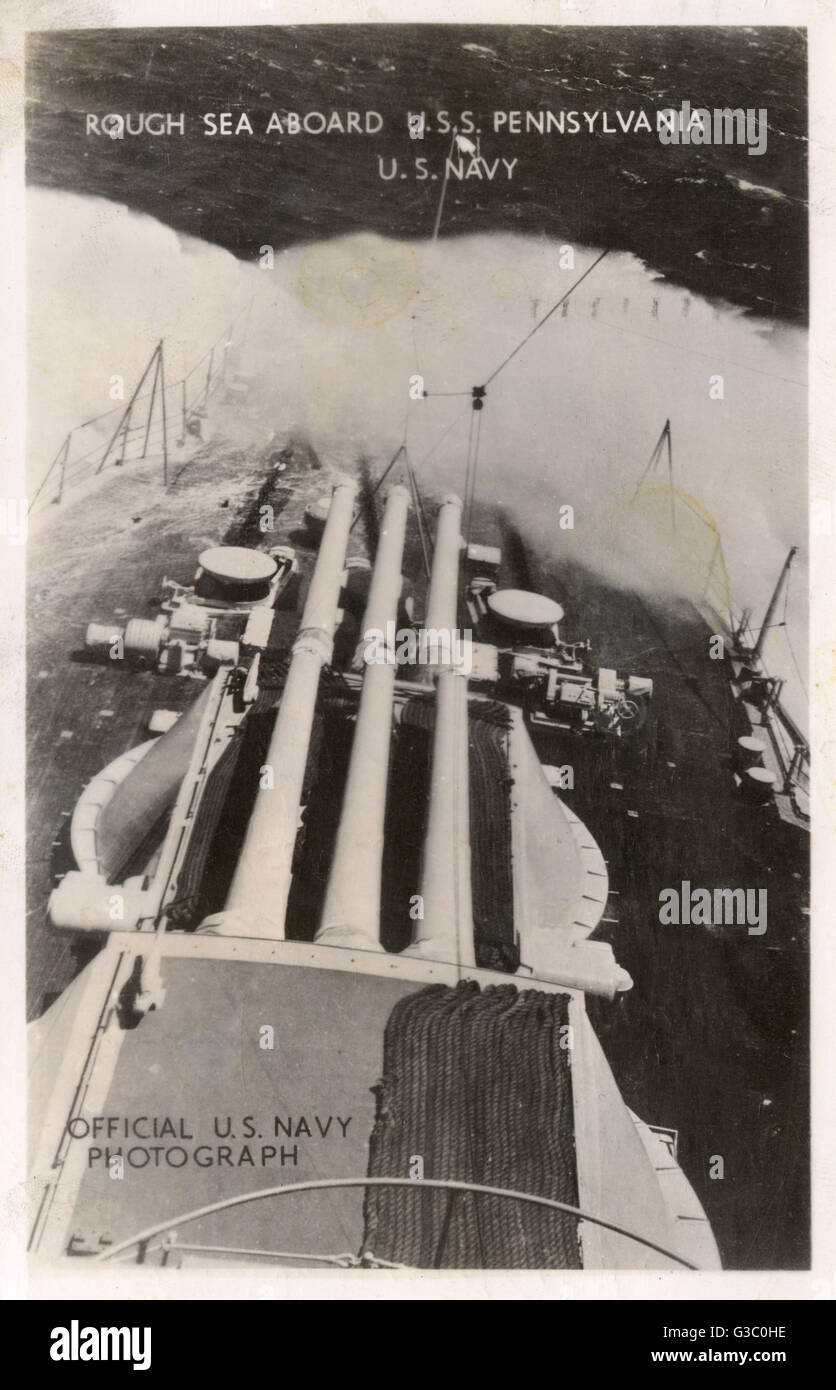 WW2 - Rough Sea a bordo della USS Pennsylvania - US Navy Foto Stock
