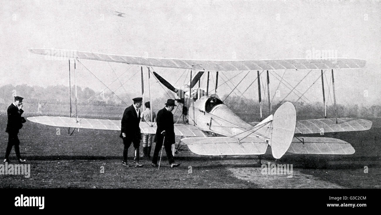 WW1 - Aviazione a Hendon - Churchill ispezionare gli aerei Foto Stock