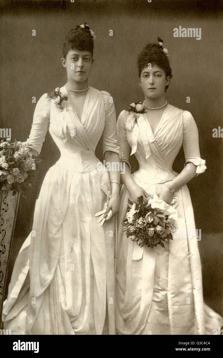 Le principesse Victoria (1868-1935) e Maud del Galles (1869-1938), la futura regina di Norvegia (regnò 1905-1938), Figlie di re Edoardo VII. Data: 1890 Foto Stock
