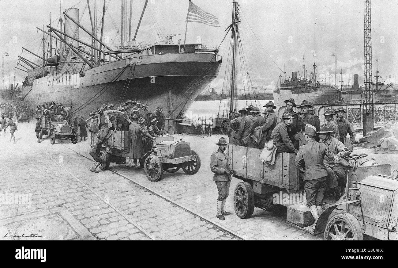 Americani che scaricano in un porto in Francia, 1918 Foto Stock